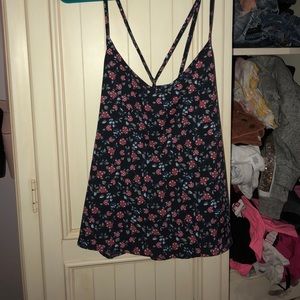 cute hollister floral tank top